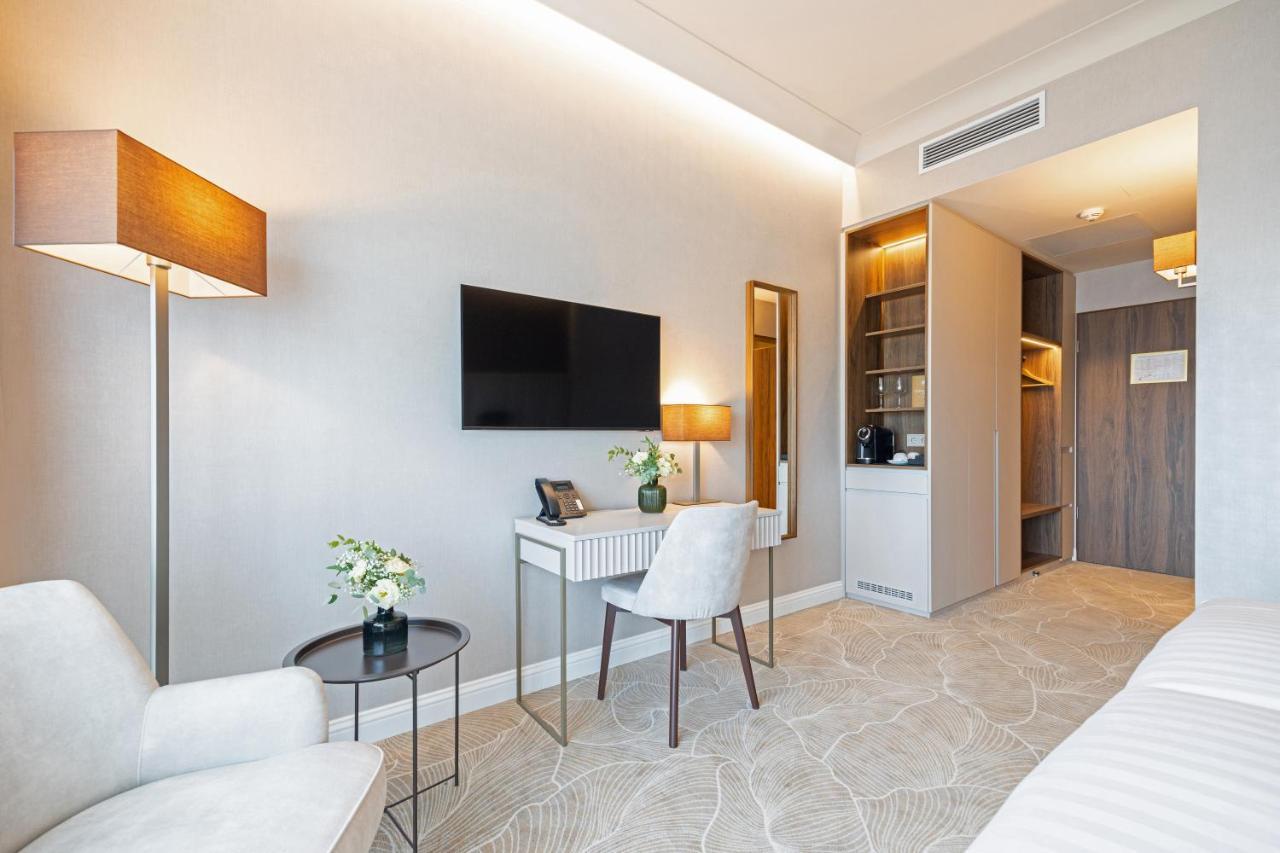 סגד Hotel Gerardus מראה חיצוני תמונה